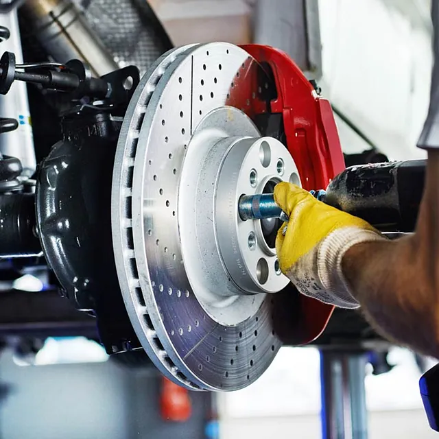 KFZ-SERVICE BEIM AUTOHAUS BLECHA IN 1160 WIEN
